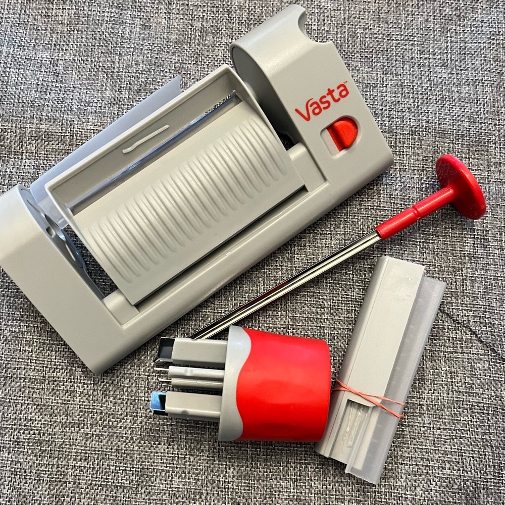 NWOT-Vasta Vegetable and Fruit Sheet Slicer